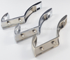 Percheros decorativos para ropa y abrigos, ganchos y perchas de metal cepillado.