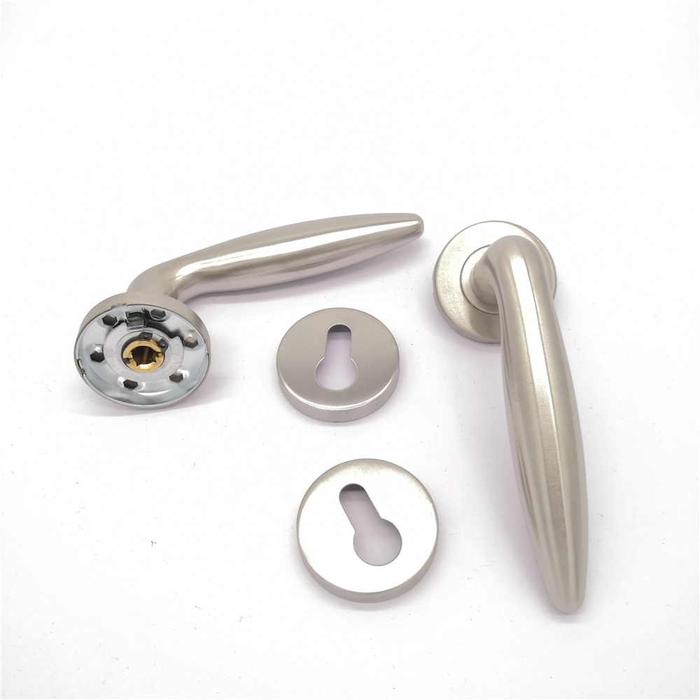 Manija de puerta de palanca de acero inoxidable 304 duradera para puerta de madera