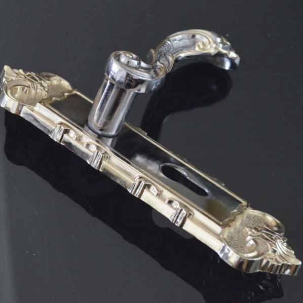 Tirador de puerta barato con cerradura de cilindro de latón completo