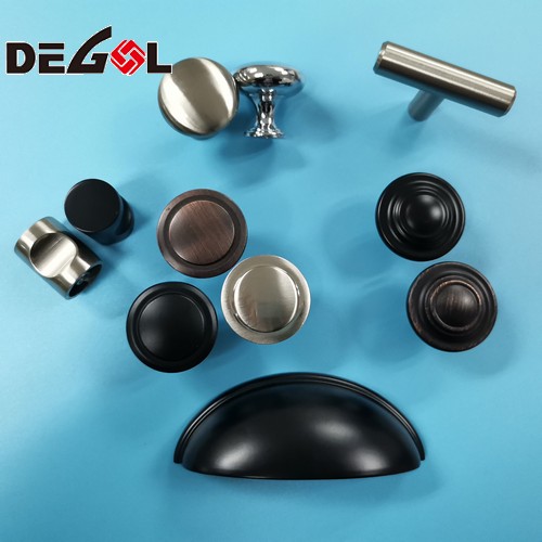Tirador y pomo para muebles Degol