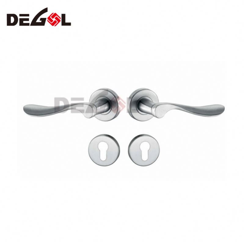 Manija de lujo de la puerta delantera del hotel del acero inoxidable del diseño italiano