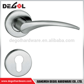 Proveedor de China apartamento de gama alta tubo interior tubo palanca manija de la puerta de acero inoxidable pulido