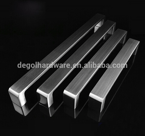 Manija barata de los muebles del hierro del diseño moderno manija tirador cromada polaca para la cocina