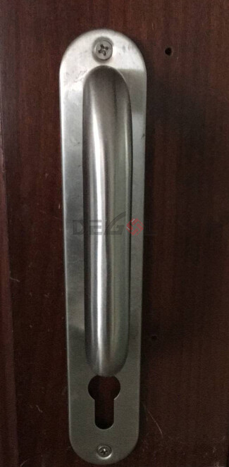 Manija de hardware de puerta fría de venta caliente