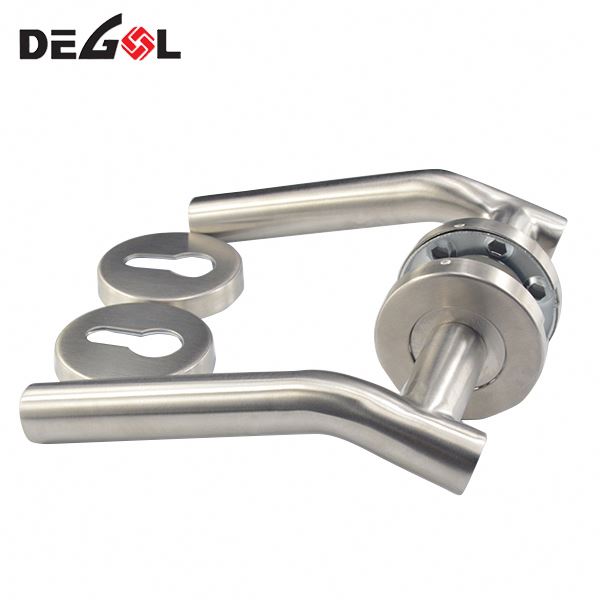 Las importaciones chinas venden al por mayor artículos antiguos de acero inoxidable de estilo europeo en India