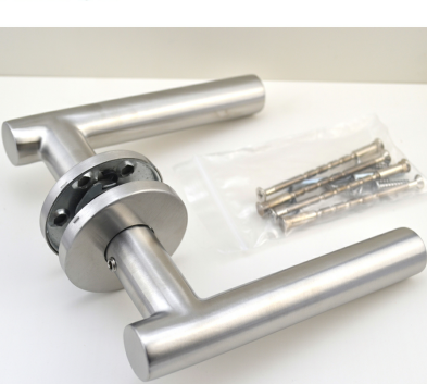 manufactura maneja manijas modernas de buena calidad para puertas interiores