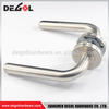 Manijas de puerta de palanca hueca comerciales de acero inoxidable de gran oferta