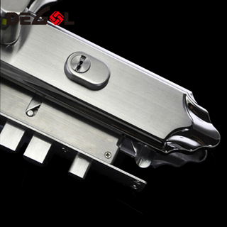 Los distribuidores querían manijas de puertas de lujo