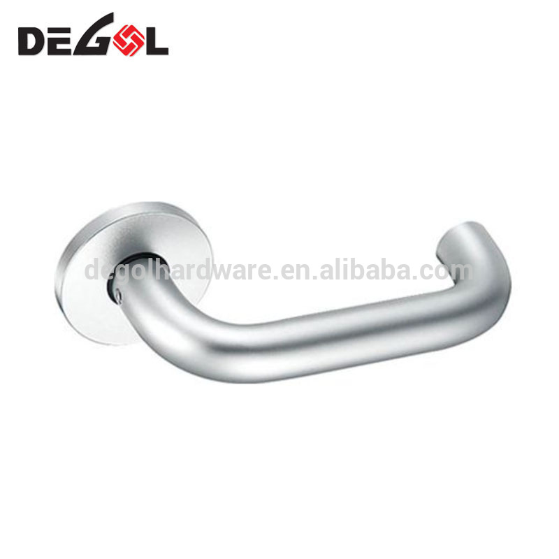 Manija de puerta de aluminio vendedora caliente para puerta de madera