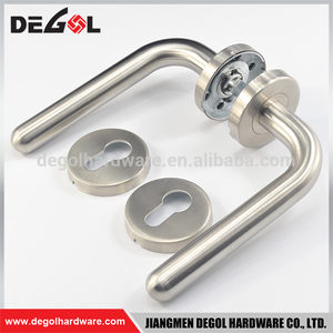 Manijas de puerta de palanca hueca comerciales de acero inoxidable de gran oferta