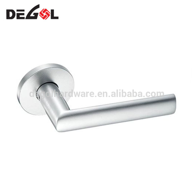 Manija de puerta de aluminio vendedora caliente para puerta de madera