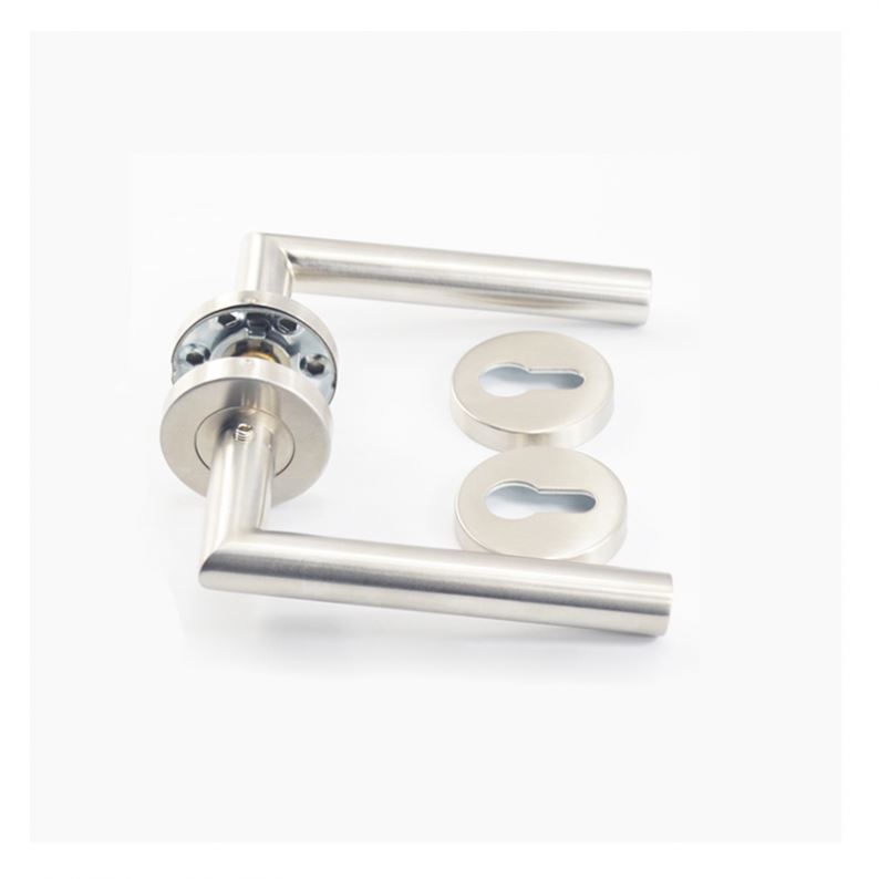 Fahion interno de acero inoxidable de 130 mm de largo tubo de luz led tirador de la puerta