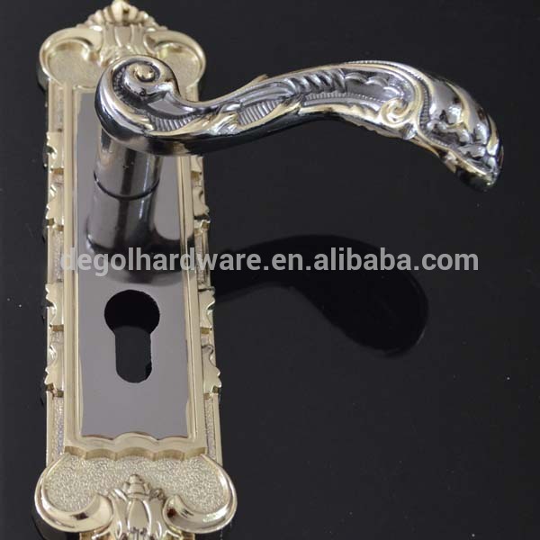 Manija de puerta de palanca clásica de aleación de zinc de lujo Jiangmen con placa