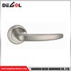 Tirador de puerta personalizable de zinc y aluminio, múltiples acabados para elegir