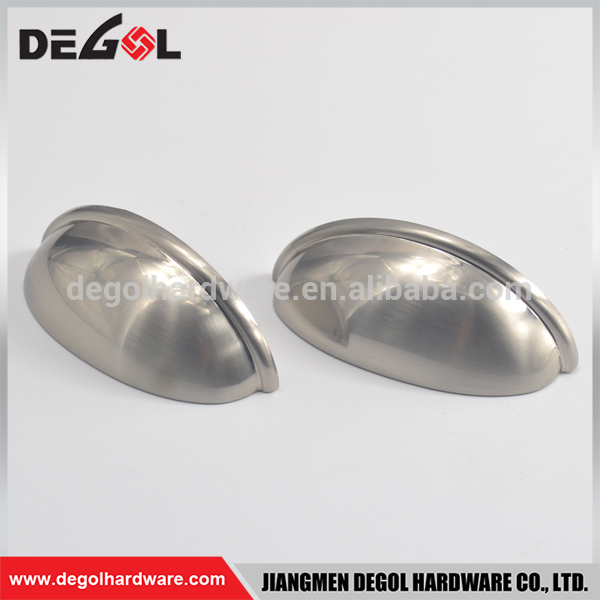 Manijas modernas de la puerta de la cocina de la cáscara de la aleación del cinc del estilo elegante de alta calidad