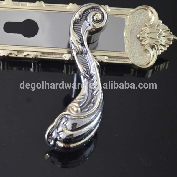 Manija de puerta de palanca clásica de aleación de zinc de lujo Jiangmen con placa